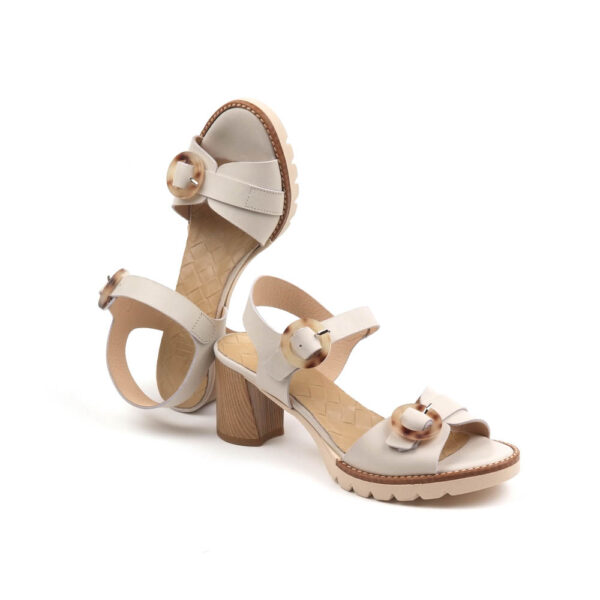 Πέδιλα δερμάτινα