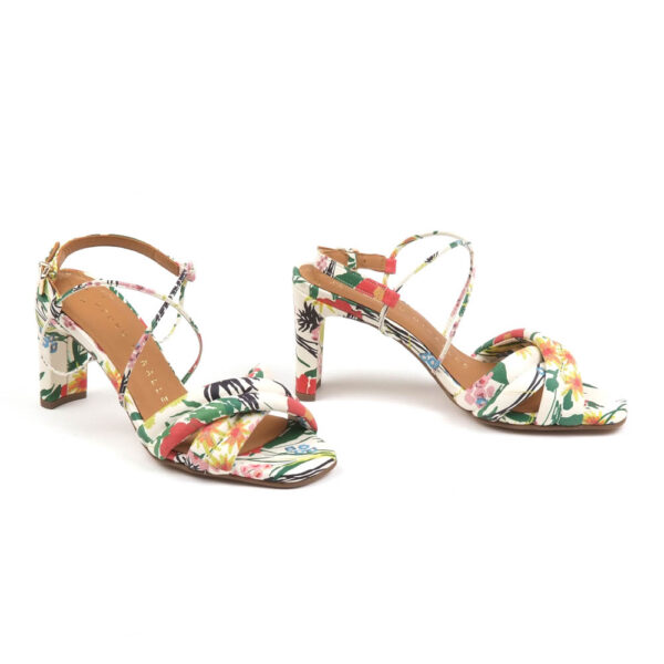 Πέδιλα δερμάτινα